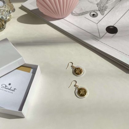 Premium pridesmaid gift shell earrings