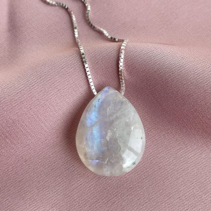 Premium quality Moonstone pendant silver