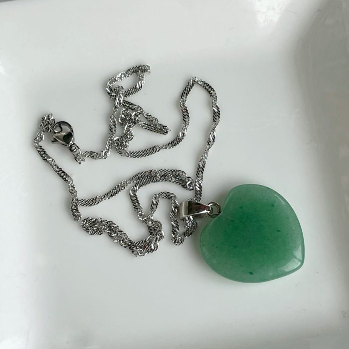 Aventurine heart pendant Stainless Steel wave chain