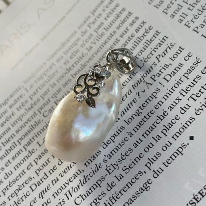 Luxury Baroque Pearl pendant silver