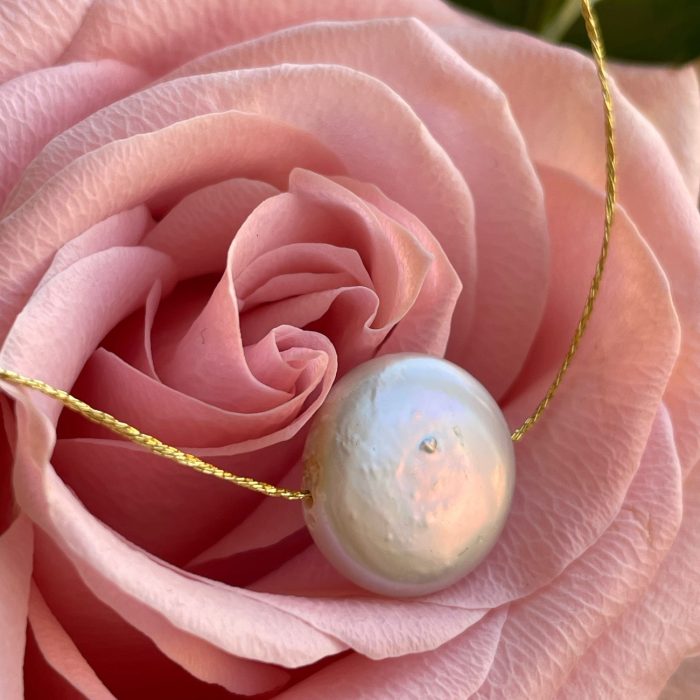 Baroque Flat pearl on golden thread