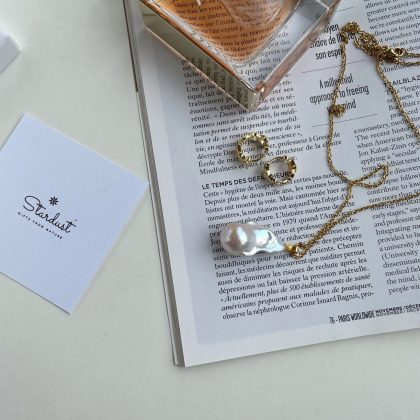 Baroque Pearl pendant gold
