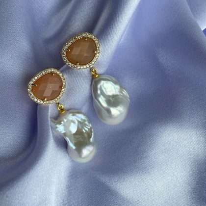 Luxury baroque pearl with sandstoneearrings