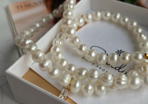 White pearl beaded choker with zircon