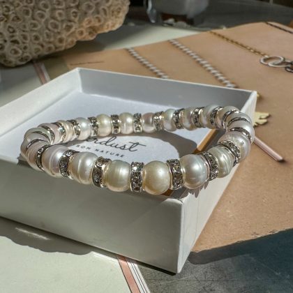 Bridesmaid gifts pearl bracelet with zircons