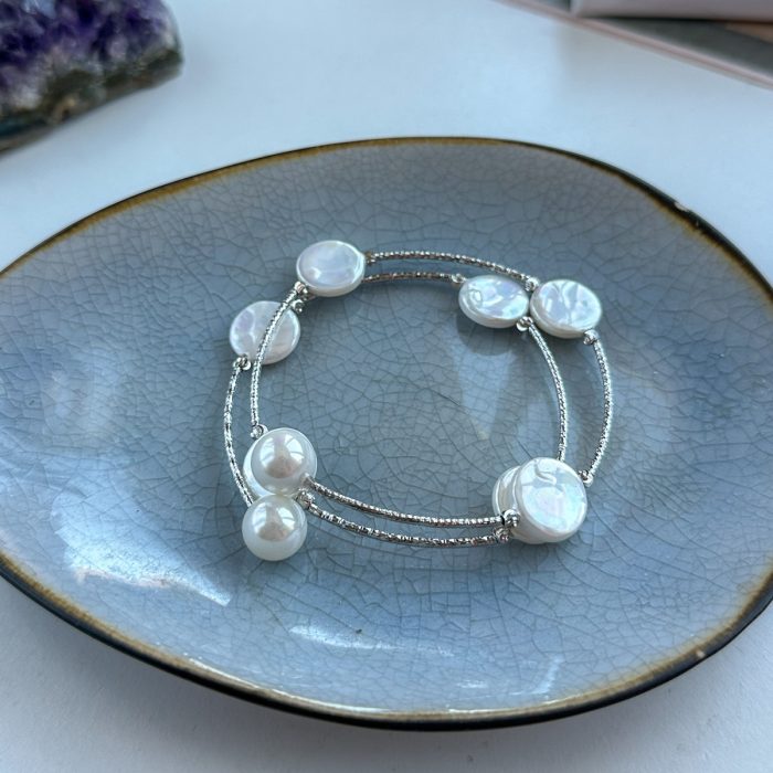 Flat pearl bracelet multi-wrap